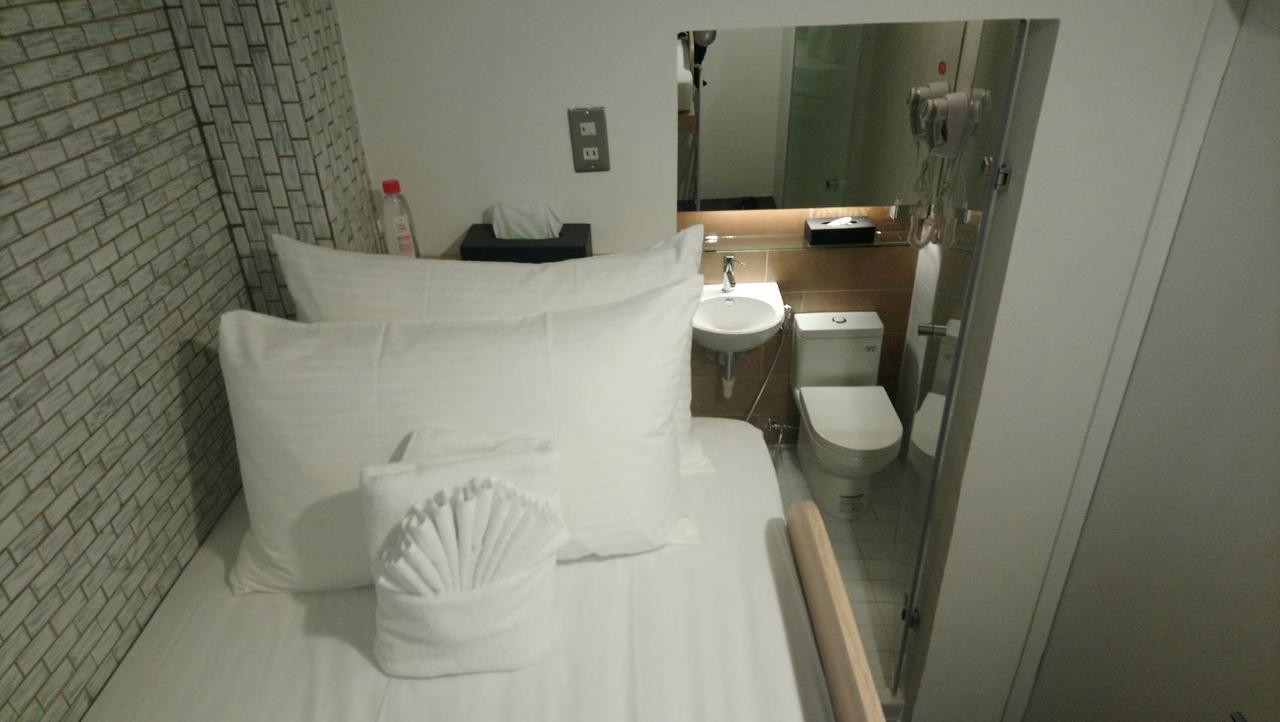 King Wow Inn Tainan Exteriör bild