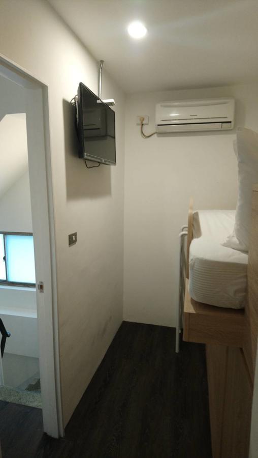 King Wow Inn Tainan Exteriör bild