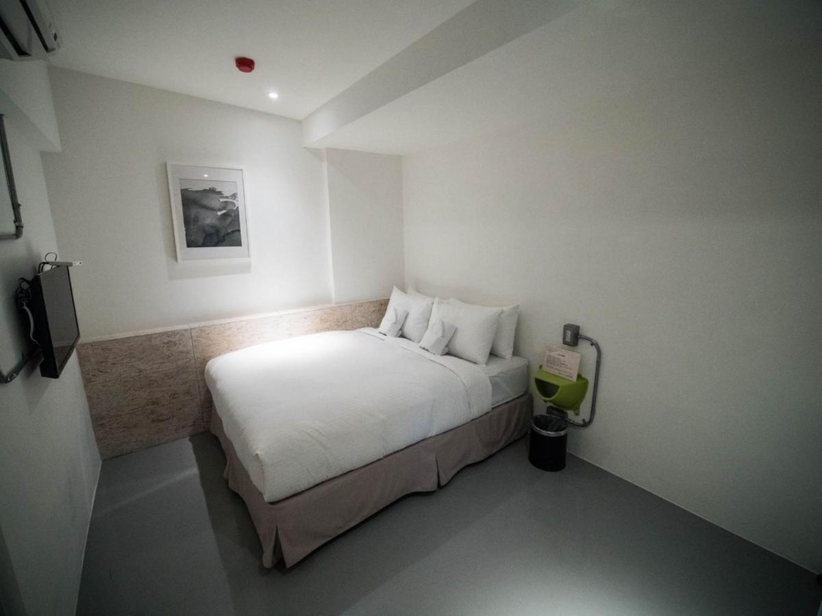 King Wow Inn Tainan Exteriör bild